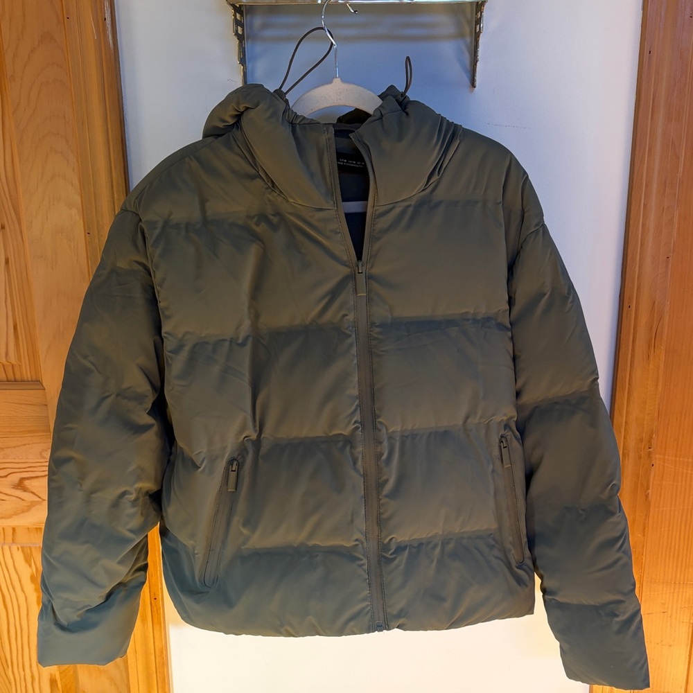 ZARA Men's Sz M water repellent quilted jacket
